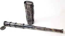 Ancien télescope en laiton