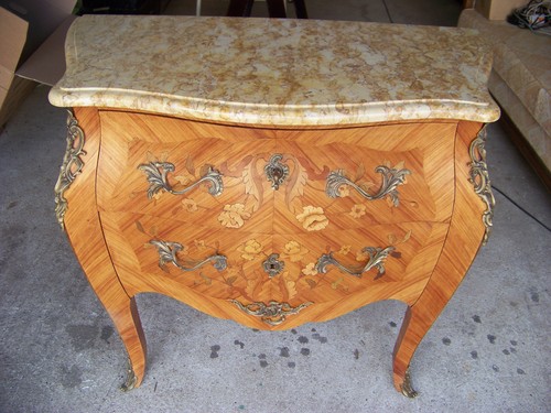 Commode galbée style louis - , xv
