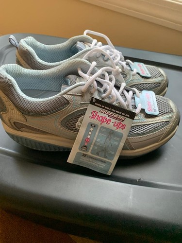 Womens nwt skechers - sz.9,