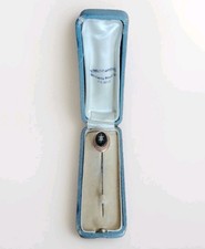 Epingle à cravate Napoléon III Décor Étoile Dans Son Écrin D'origine.