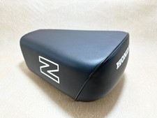 Siège selle Honda Z50 Z50R 1979 à 1987 pan métal noir neuf complet moto.