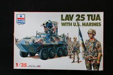 YC021 ESCI 1/35 maquette tank char 5028 LAV 25 TUA with US marines