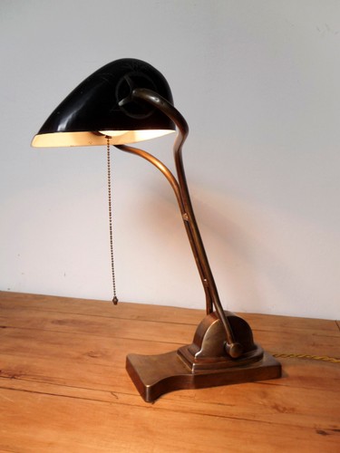 Bohnert ratchet lamp design