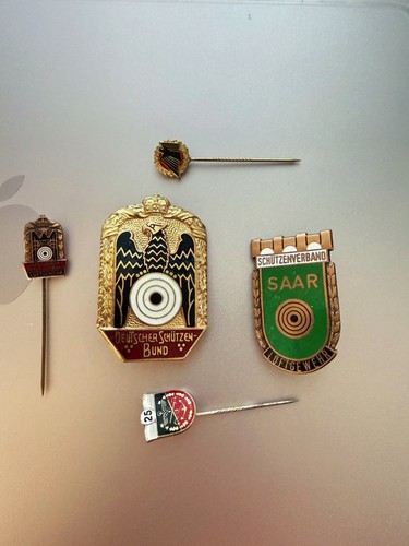 Insigne broche militaire