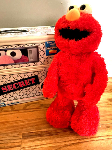 Tickle elmo working fisher - me,