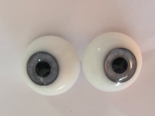 Yeux Gris de poupée ancienne