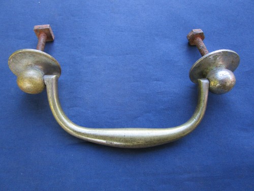 Ancienne poignée pendante