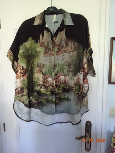 Chemise neuve au - au, 52