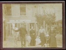 photo ancienne épicerie M. Millot . Volailles oeufs beurre fromage