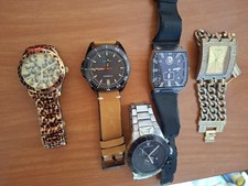 Lot De 5 Montres  pile neuve
