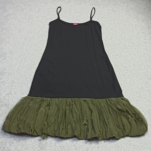 Save the queen robe - save,