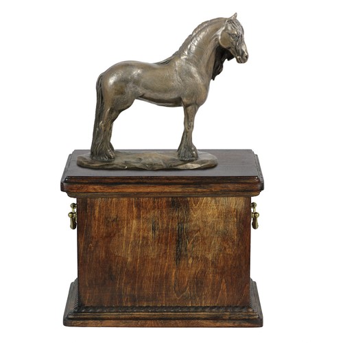 Frison jument urne bois - frison,