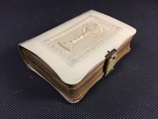 Ancien très beau petit missel