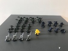 Lot de 31 figurines du jeu de