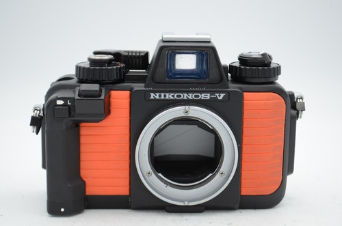 Nikonos waterproof - v,