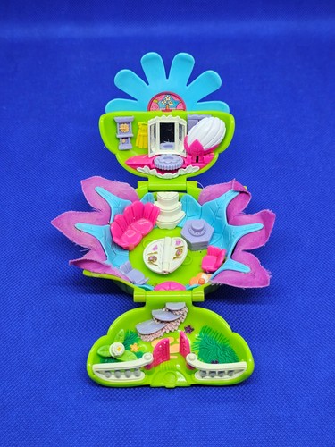 Polly pocket totally - polly, flowers