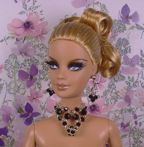 Barbie fashion royalty - fashion,