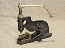 Outil ancien cordonnier