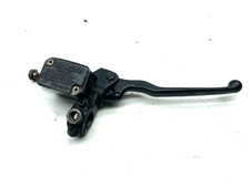 POMPE DE FREIN AVANT DROIT