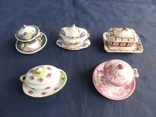 5 petites Soupières