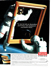 publicité Advertising 0623  1991   Velux fenetre de toit la lune   spationautes