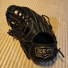 Gant de baseball en cuir noir