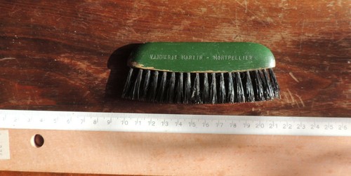 Ancienne brosse pour
