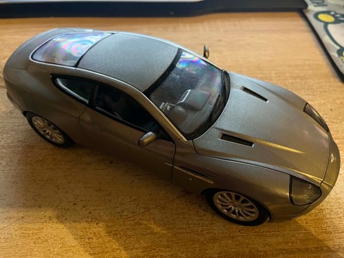 Aston martin vanquish - aston,
