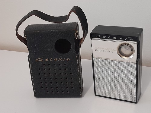 Ancienne radio galaxie - ancienne, 8