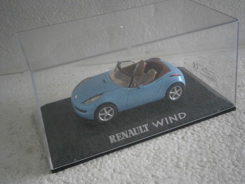 Voiture miniature renault - miniature, wind