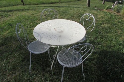 Table chaises jardin - de, en
