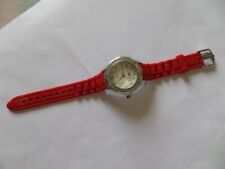 Grosse montre aigle bracelet synthétique rouge, FONCTIONNE