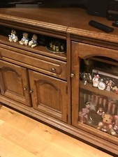 meuble tv long 1,35, larg 0,55, ht 0,95 Plateau tournant 0,82 1 tiroir, une vitr