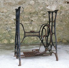 EXCELSIOR, ancien support de machine à coudre, table, loft, indus, DESIGN .