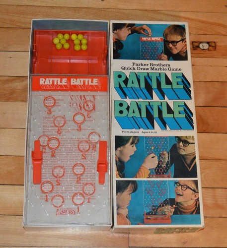 Vtg 1970 rattle battle - rattle,