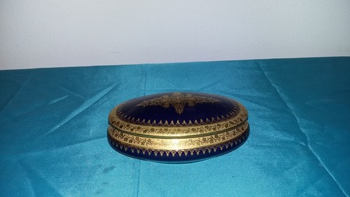 Ancienne boite ovale - ovale, pilules
