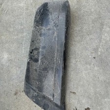 Occasion : Embout de pare chocs arrière droit couleur noir pour Jeep Cherokee XJ