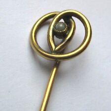 épingle pic à chapeau