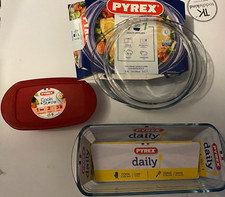 3 Plats et boite Pyrex