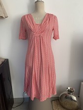 Robe courte evasee manches