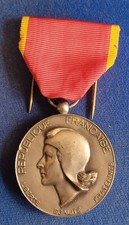 01-69) Médaille, La Société industrielle de l’Est Argent 30 gr