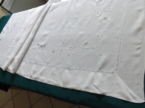 Drap broderies dentelle - broderies,