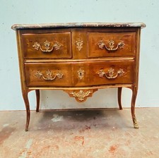 Commode sauteuse galbé