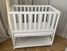 Lit Bébé En Bois À Roulettes