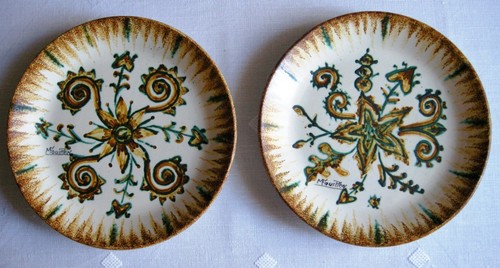 Deux assiettes ceramique - en, de