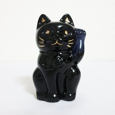 Figurine chat chanceux