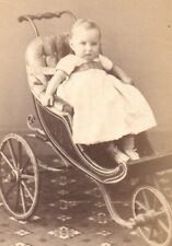 CDV 1865 Bébé dans un landau