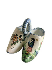 paire de sabots miniature décoratif faience Malicorne Moreau Sarthe artisanat