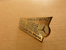 pin's pins badge. auto garage