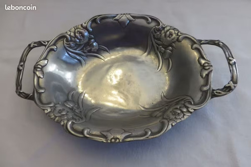 Ancien plat avec anses - , en